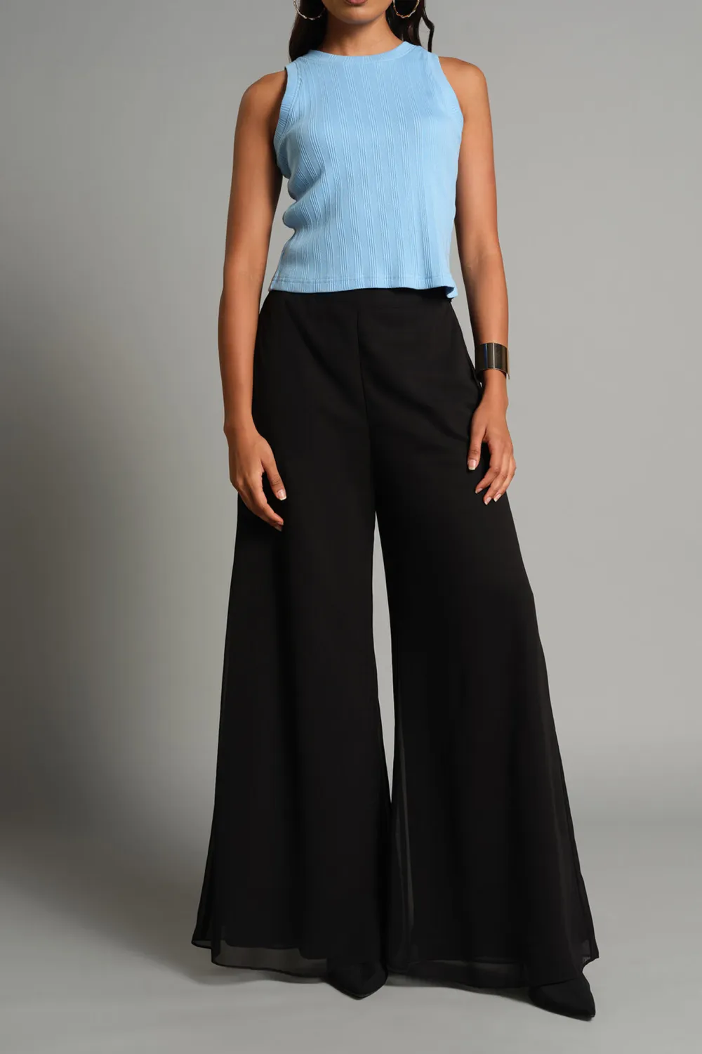 Round Neck Sleeveless Plain Top